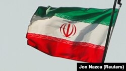 د ایران بیرغ