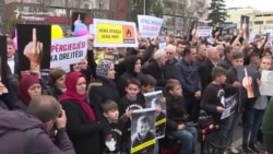 Протести пред влада „Правда за Алмир“