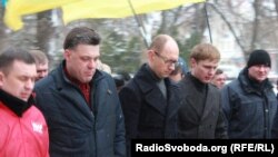 Мітинг опозиції в Ужгороді ледь не зірвали хурделиці
