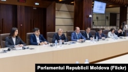 Fracțiunea blocului Alternativa, în timpul consultărilor cu premierul desemnat, Alexandru Munteanu