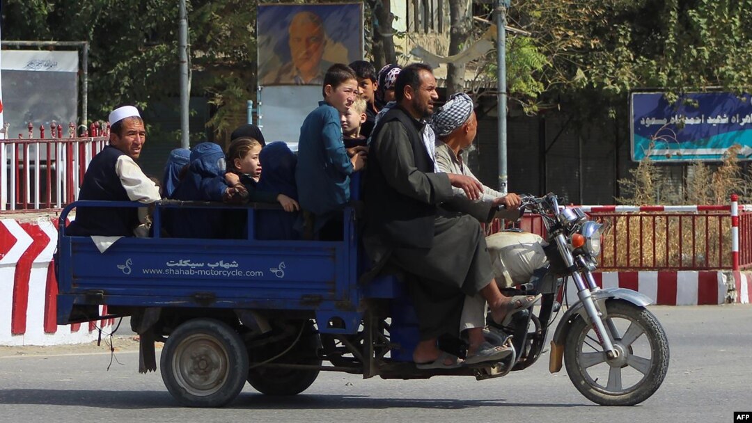 Civili napuštaju Kunduz zbog sukoba vladinih snaga i talibana