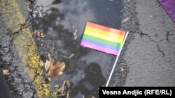 LGBT zastavica na Paradi ponosa u Beogradu (septembar 2017. godine)