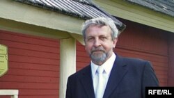 Аляксандар Мілінкевіч 