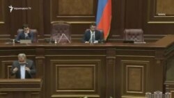 Իշխան Զաքարյանը լքում է «Պատիվ ունեմ» խմբակցությունը, հայտարարում` գործելու է ընդդիմադիր դաշտում