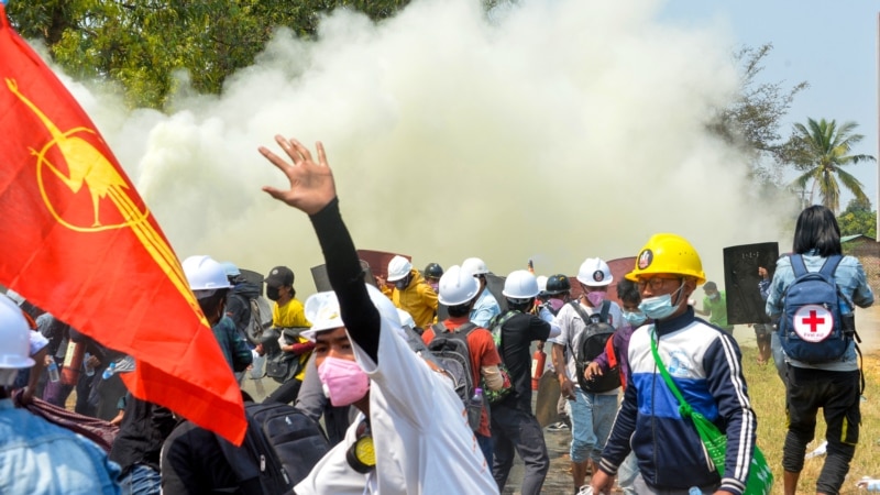 Së paku pesë protestues të vrarë në Mianmar