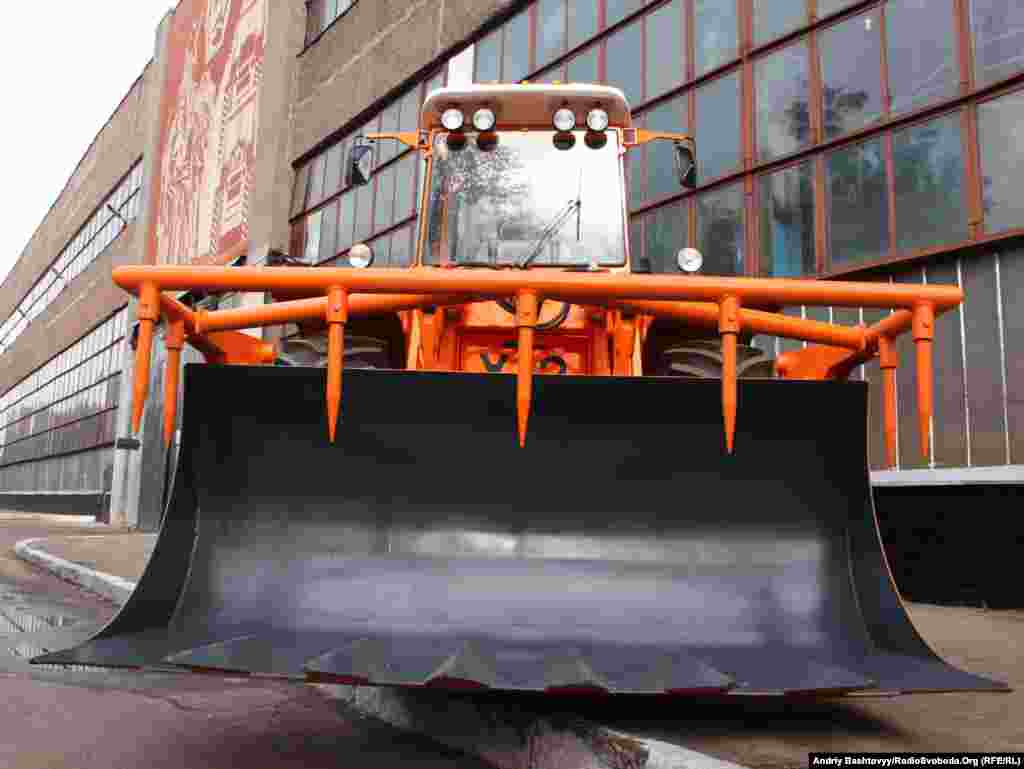 Ukraine -- Kharkiv Tractor Plant