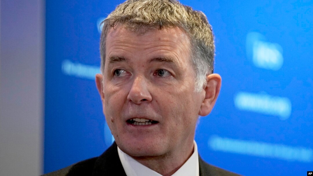  Richard Moore, șeful serviciului de informații MI6 din Marea Britanie