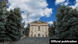 Здание Национального собрания Армении в Ереване
