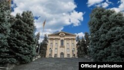 Здание Национального собрания Армении в Ереване