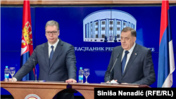 Aleksandar Vučić, predsjednik Srbije, i Milorad Dodik, predsjednik bh. entiteta Republika Srpska, tokom pres konferencije u Banjaluci, 14. februar 2025.