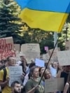 Ukrainians Rally Against Dismissal Of Popular Defense Minister
