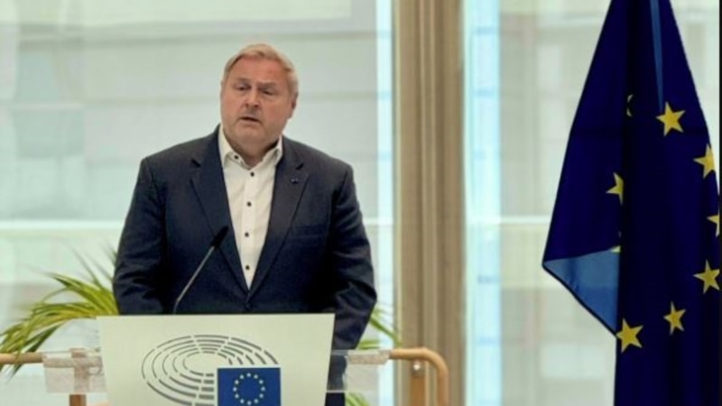 Terras e dënon ndërhyrjen “armiqësore e përshkallëzuese” të Serbisë në zgjedhjet lokale në Kosovë