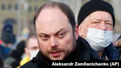 Russian opposition activist Vladimir Kara-Murza (file photo)