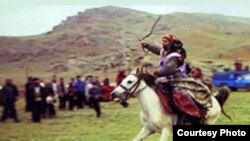 Şahsevən elində at yürüşləri