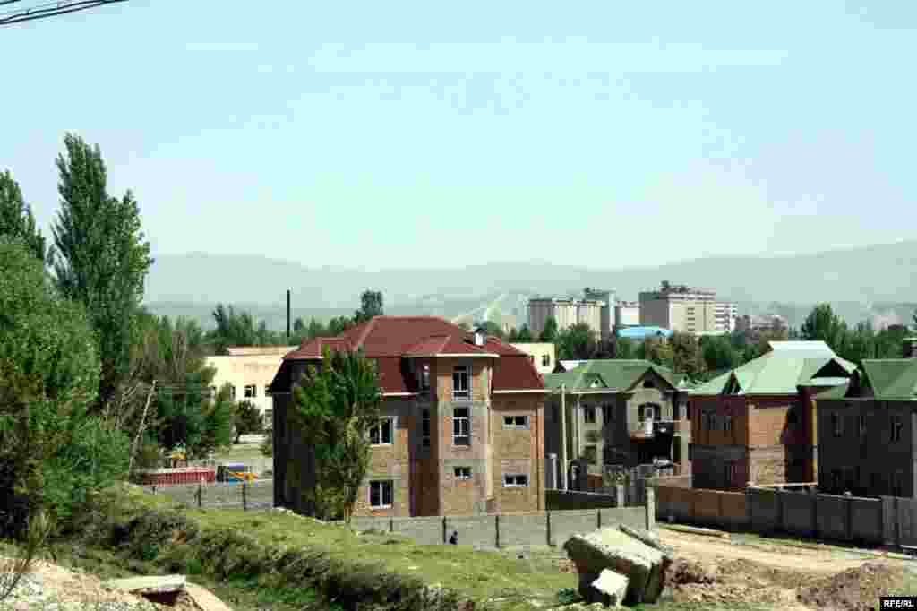 Бомпӯшиҳои рангини Душанбе #36