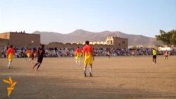 أخبار مصوّرة 11/11/2013: من زلزال في طاجيكستان إلى بطولة كرة القدم بين الشباب في باكستان