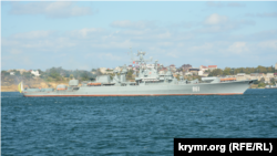 Сторожевой корабль «Ладный» в Севастопольской бухте, архивное фото