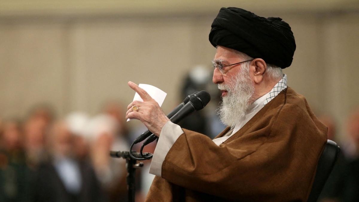 Khamenei: “The world will see the defeat of Israel”