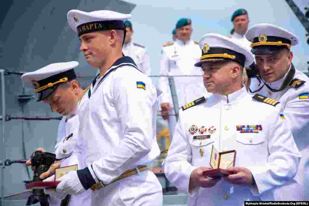Військовослужбовці ВМСУ в парадній формі під час урочистих заходів до Дня ВМСУ&nbsp; 