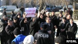 Yanvarın 25-də blokun nümayəndələri Bakı Şəhər Baş Polis İdarəsinə çağırılaraq xəbərdar olunmuşdular
