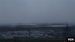 Вид на російське місто Нікель поблизу кордону з Норвегією