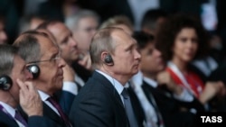 Владимир Путин дар Expo 2015