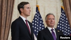 За даними джерел телеканалу, віцепрезидент Джей Ді Венс наразі не планує брати участь у переговорах