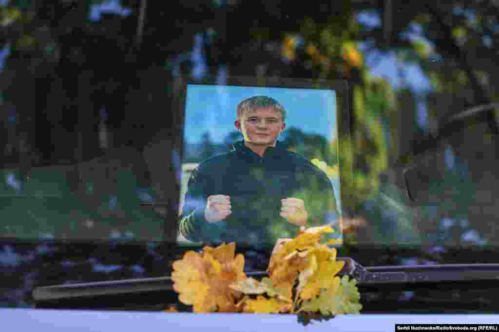 Рідні розповіли, що хлопчик дуже любив мотоцикли, доглядав за ними та мріяв про Kawasaki. Його життя обірвала російська ракета у Вишгороді 30 вересня