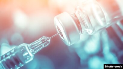 Moskvadagi Ryabinovaya kochasida osiyolik fohishalar Er-xotinlar uchlik jinsiy aloqaga rang-baranglik qoshadilar