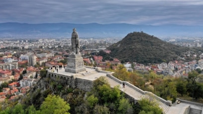 Премахването на Паметника на Съветската армия в Пловдив наричан още