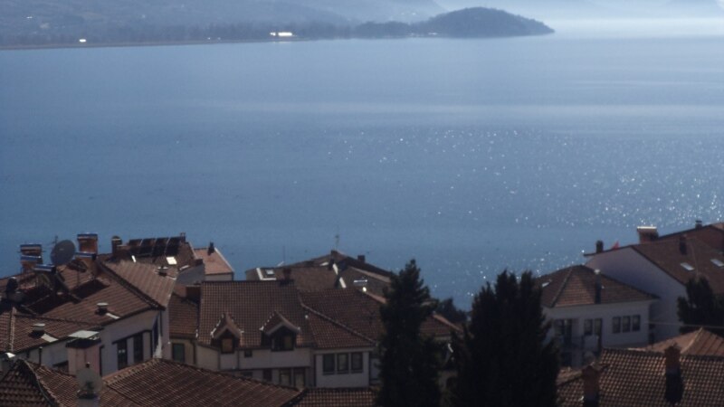Еколозите бараат запирање на сите градби на охридското крајбрежје
