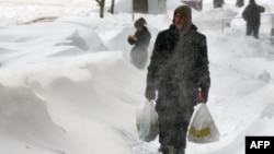 Последствия снежной бури в Киеве: высота снежного покрова местами достигала 1 метр