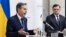 Secretarul de stat american Antony Blinken (stânga) și ministrul ucrainean de Externe Dmitro Kuleba, Kiev, 19 ianuarie 2022