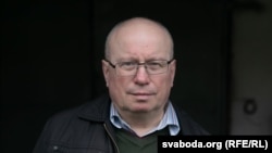 Belarusian journalist Alyaksandr Mantsevich (file photo)