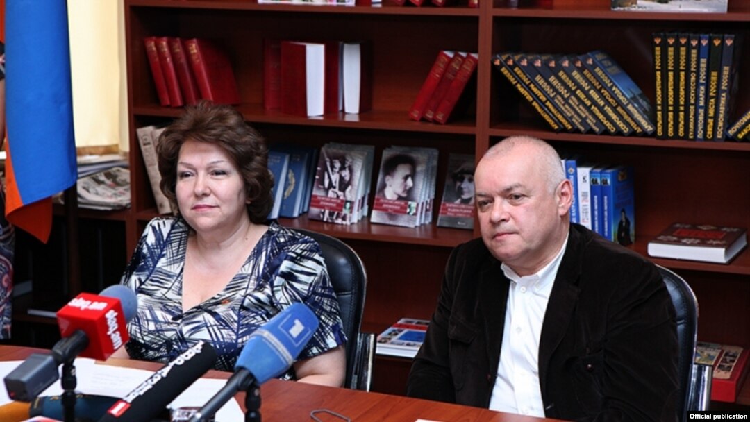 Kiselyov və Nagdalyan parlament müzakirələrində 