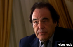 Oliver Stone, imagine din „The Putin Interviews”