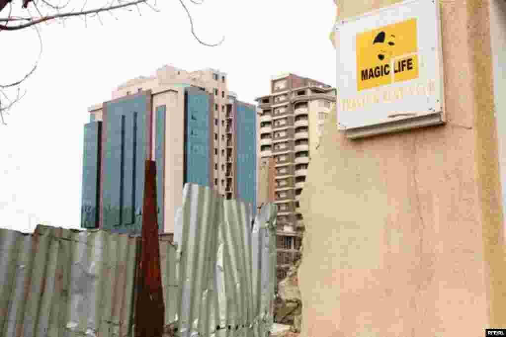 Sökülüb-tikilən Bakı #25