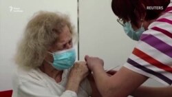 Франція та Німеччина дозволили вакцину AstraZeneca для осіб, старших за 65 років (відео)