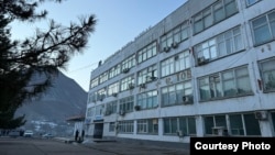 Майлуу-Суу лампа заводу.