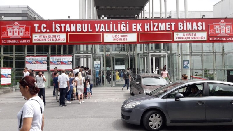 Türkmen migrantlary türk deportasiýa merkezinde ýene ýenjildi