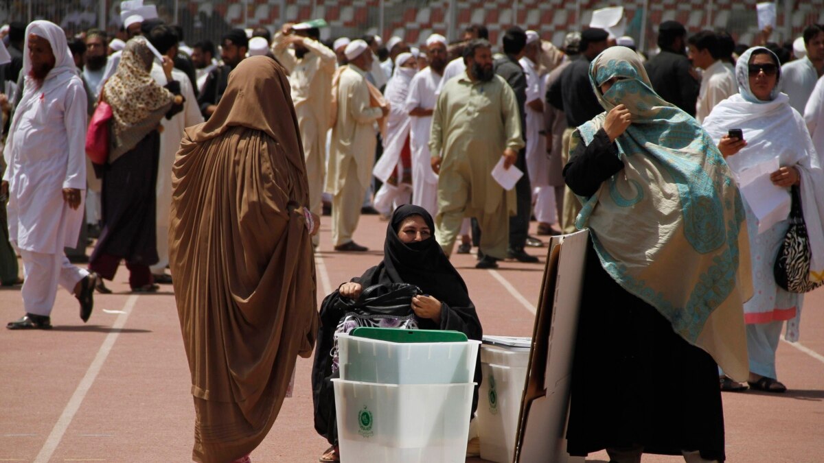 په پاکستان کې انتخاباتي مبارزې پايته ورسېدې