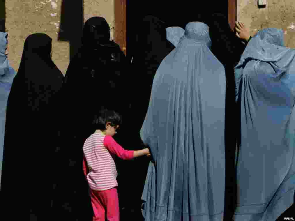 Rădăcinile talibanilor #44