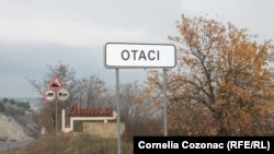 Intrarea în localitatea Otaci, raionul Ocnița