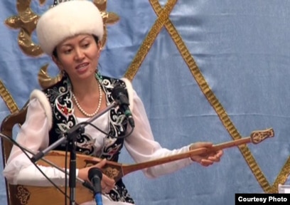 Әйелдер порно мөлдір іш киім