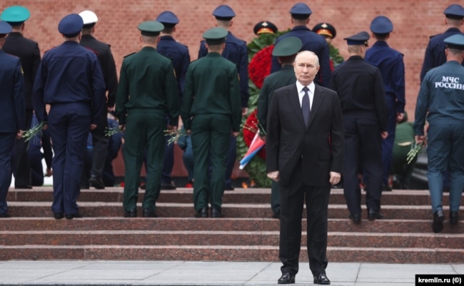 Президент Росії Володимир Путін на церемонії покладання вінків до Могили Невідомого солдата, Москва, Росія, 22 червня 2026 року