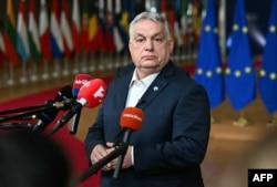 Ish-kryeministri hungarez, Viktor Orban, gjatë një konference për media, në selinë e BE-së në Bruksel, më 19 mars 2026.