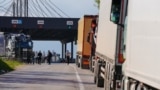 KOSOVO/SERBIA: Trucks waiting at Merdare border crossing on Serbian side, close to Kosovo