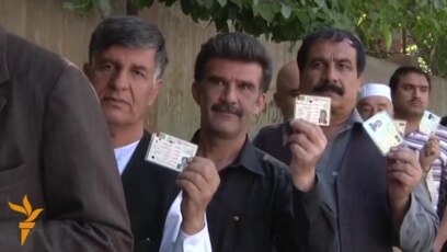 Kabul Voters Queue To Participate In 'Historic' Election