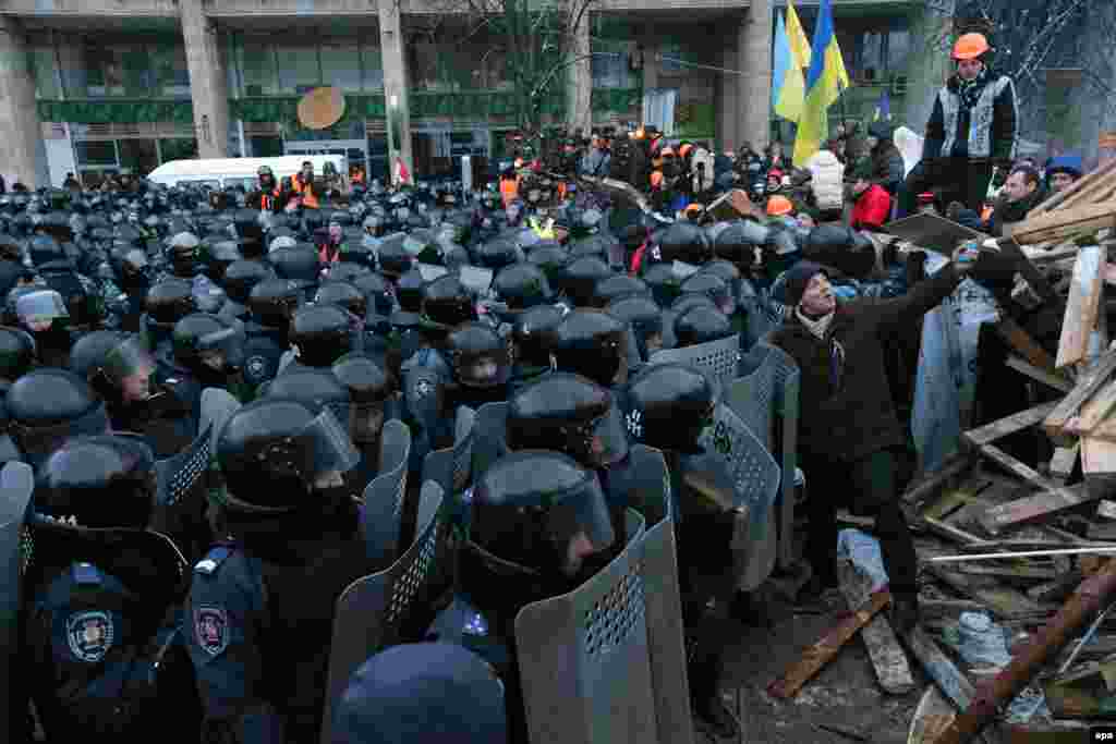 Kijev, 11. decembar 2013. Foto: EPA / Anatoly Maltsev 