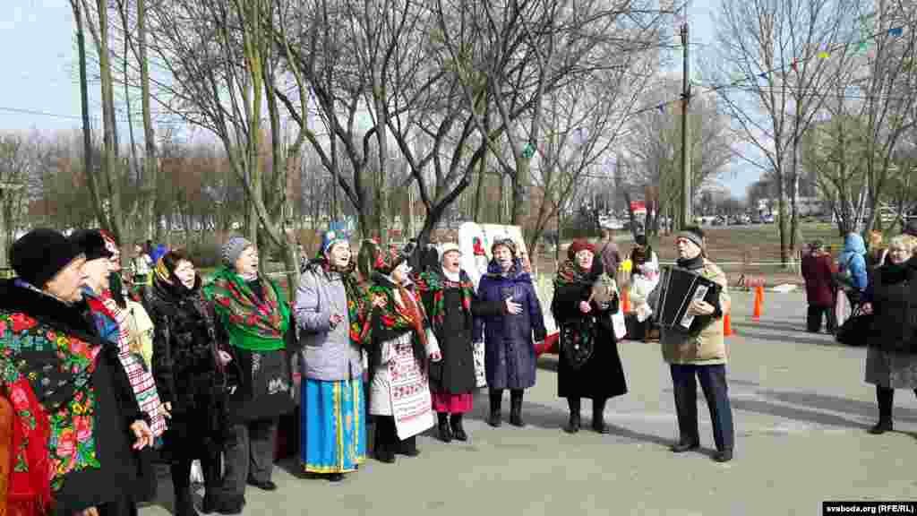 Пасьпяваем разам